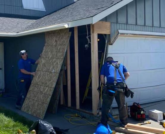 Emergency board-up service and garage repair